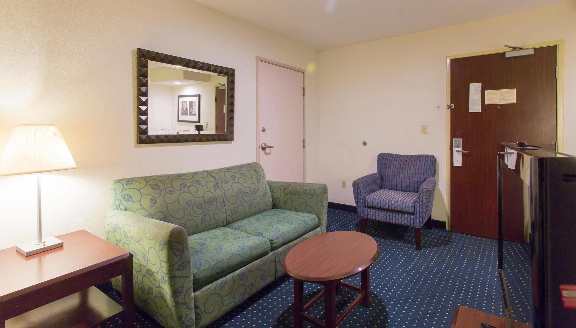 Studios And Suites 4 Less - Gum Road Chesapeake Luaran gambar